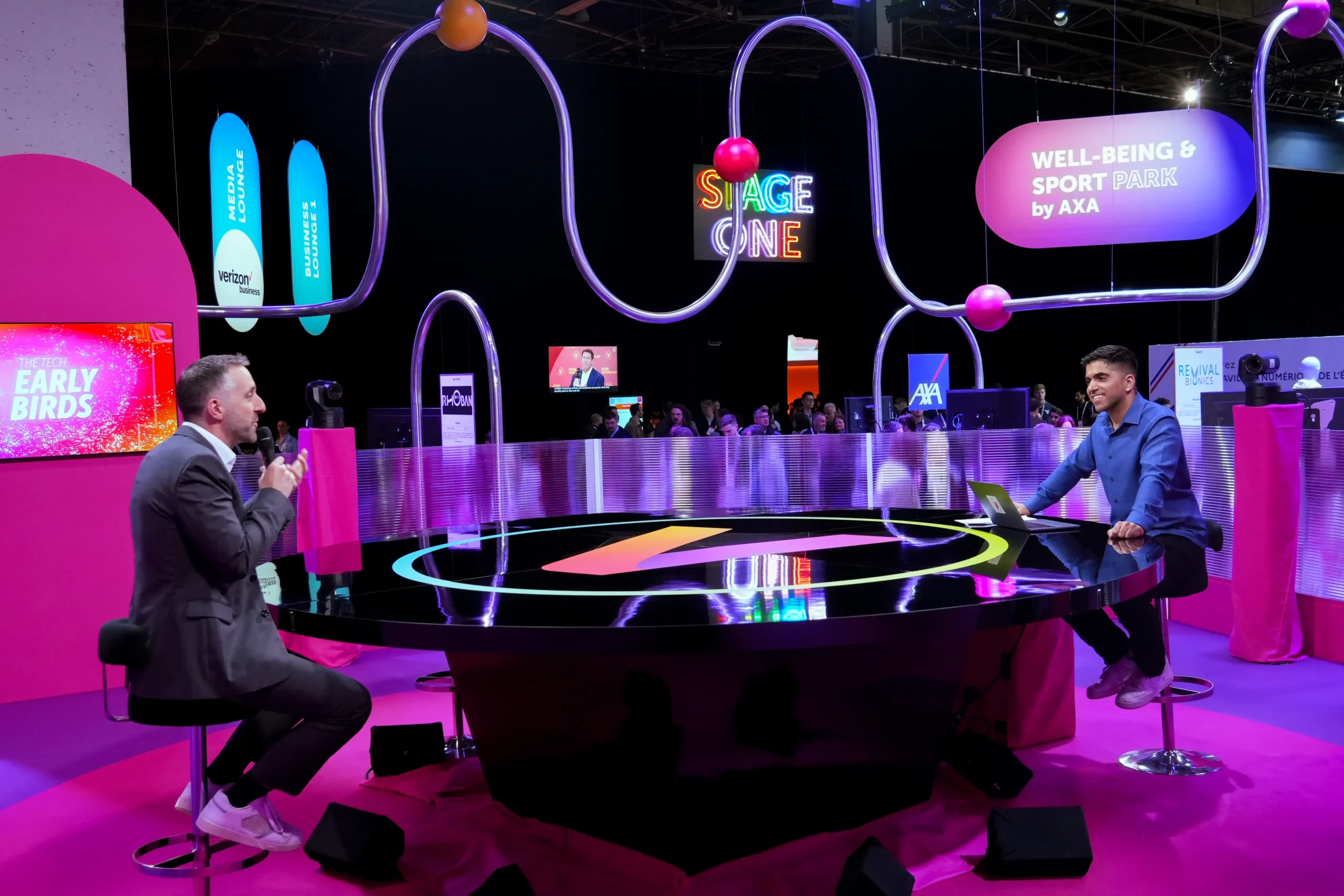 Building Trust in a One-Minute World, Uptin Saiidi