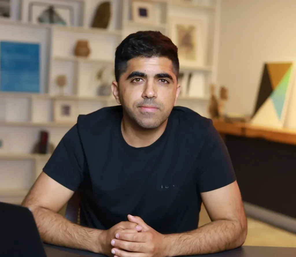 Building Trust in a One-Minute World, Uptin Saiidi