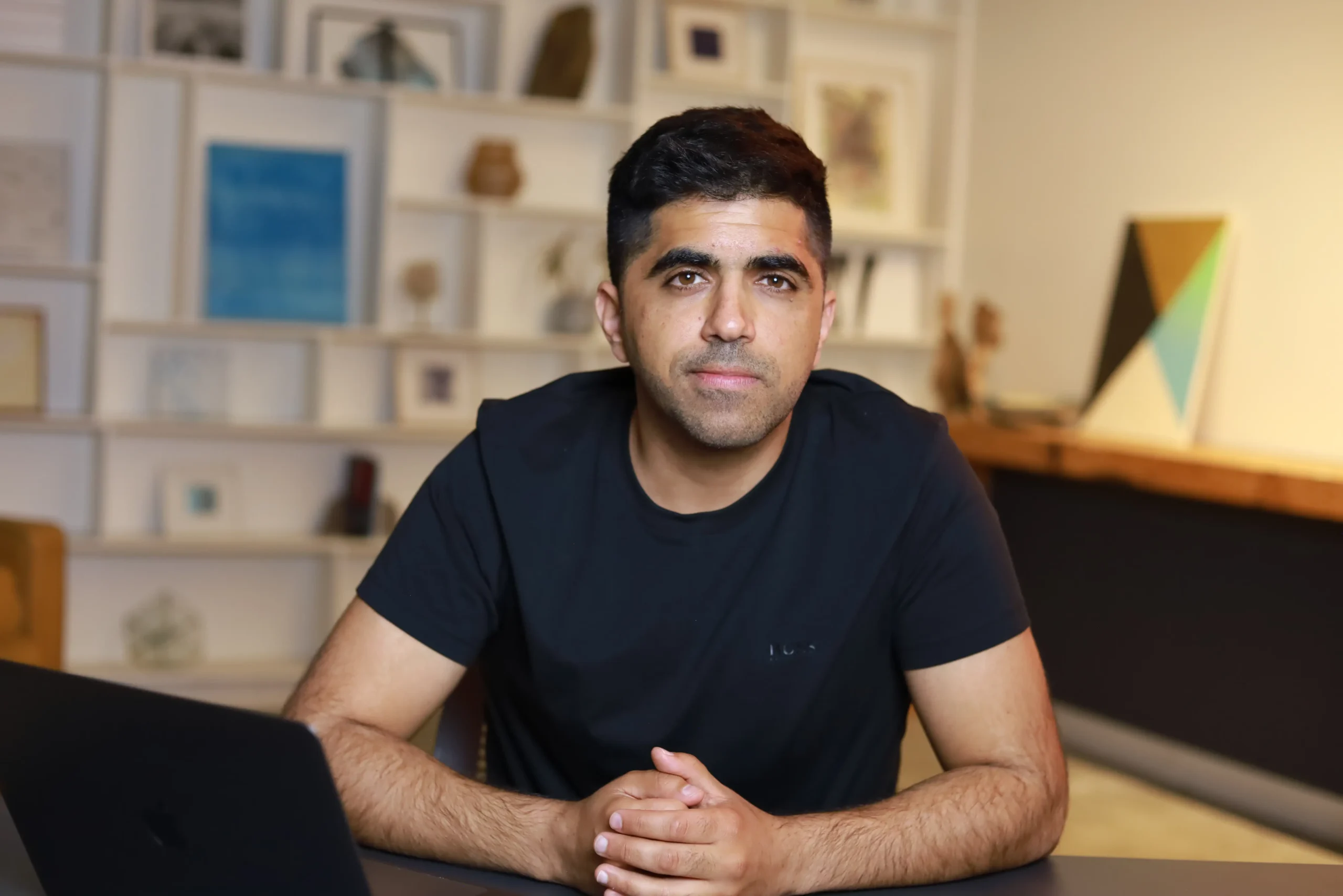 Building Trust in a One-Minute World, Uptin Saiidi