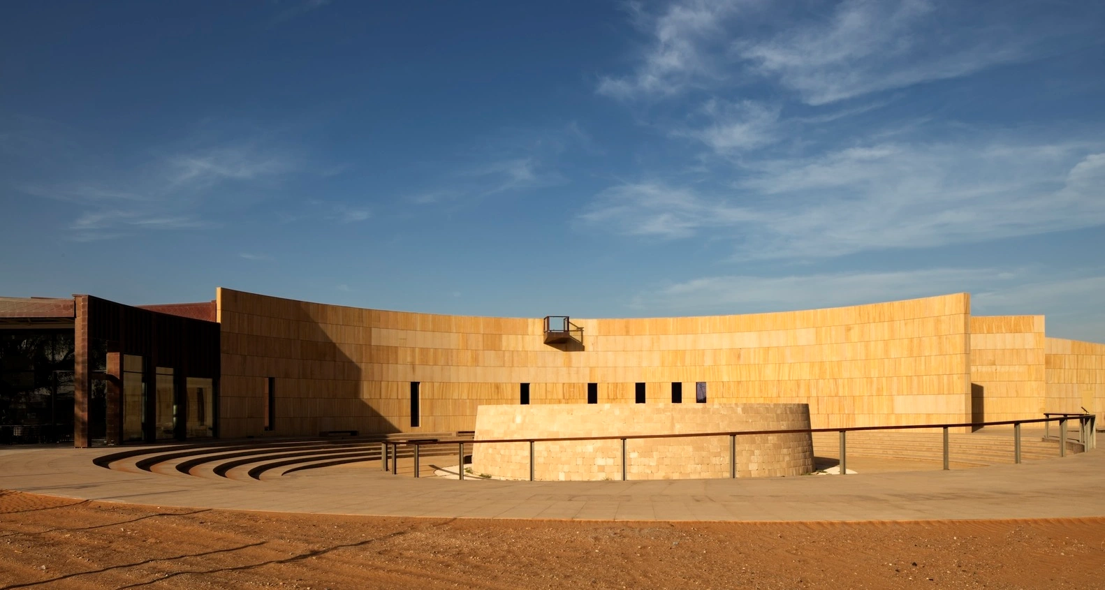 The Paleolithic Secrets of the Sharjah Desert