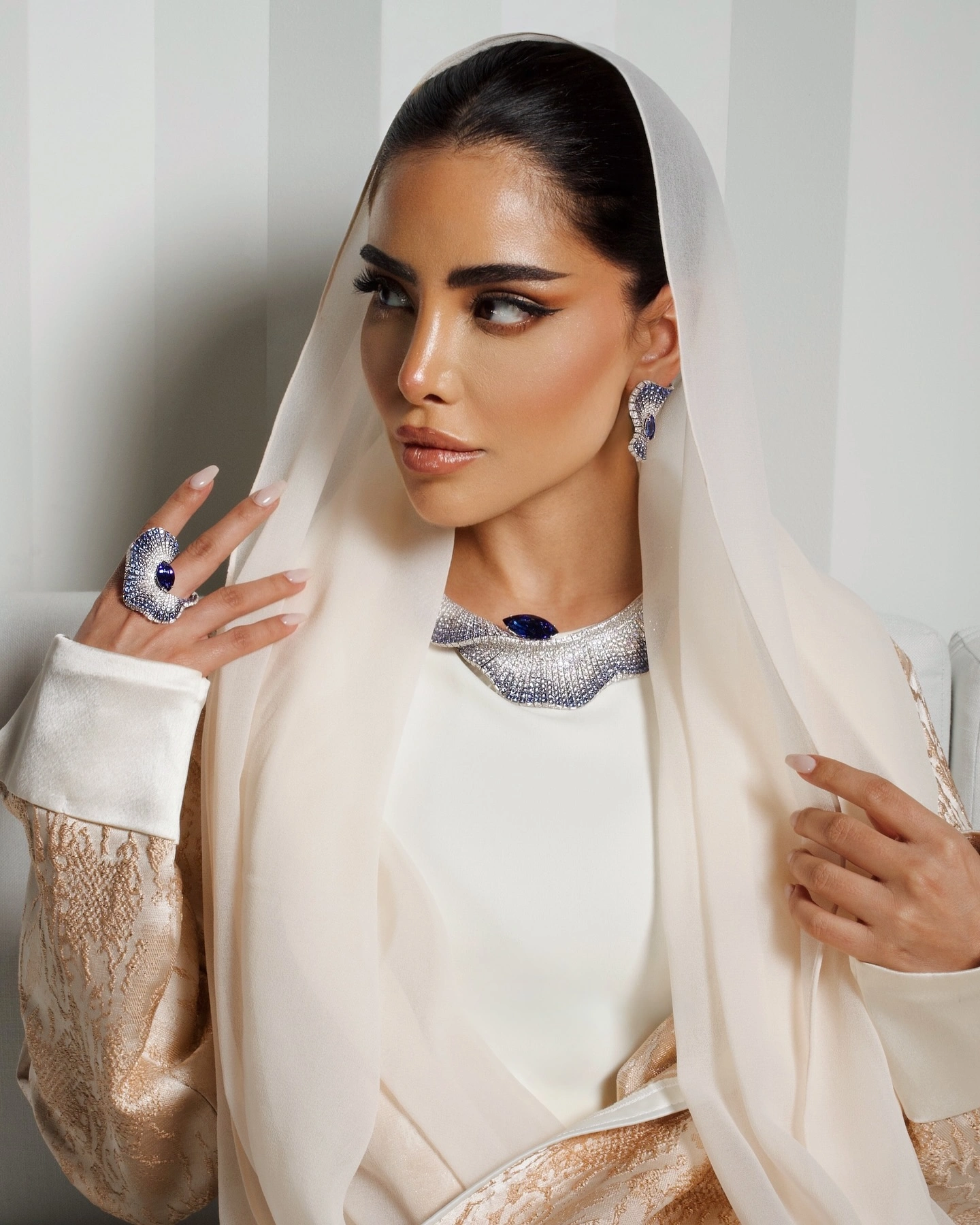 Kholoud Al Ali, When Glamour Makes Time Forget to Move
